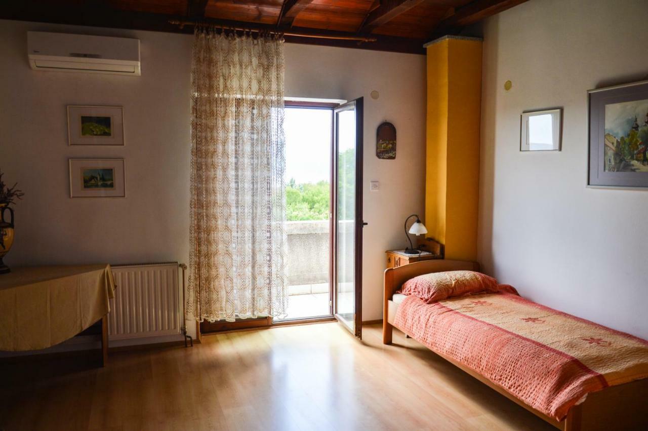 Apartment Zoja Pinezići Kültér fotó