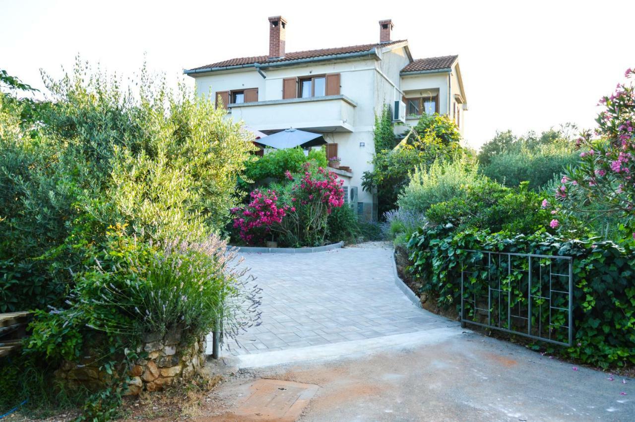 Apartment Zoja Pinezići Kültér fotó
